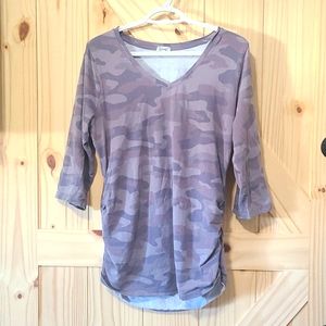 XL Kismet 3/4 Length Shirt